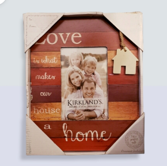 family Picture frame Kirkland brand - Picture 1 of 5